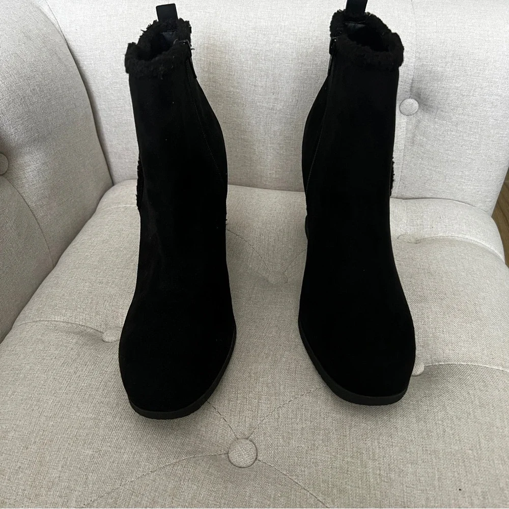 Sun + Stone NIB Camille’s Wedge Booties SIZE 11